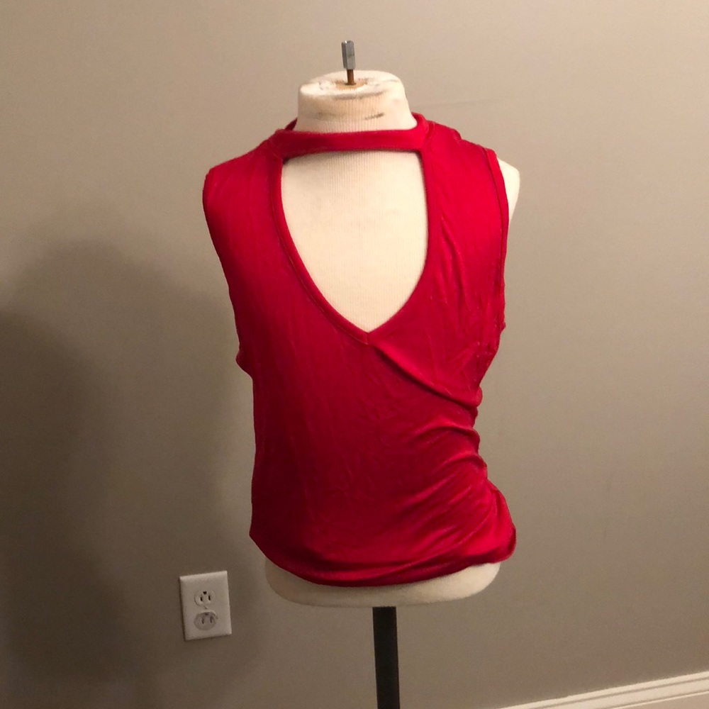 Red v neck tee with choker. Form fitting.